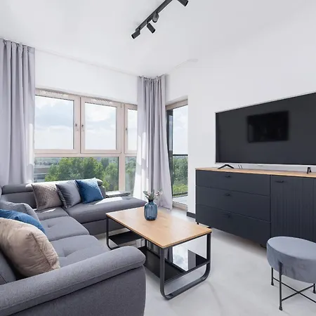 Charming With Parking In By Renters Katowice