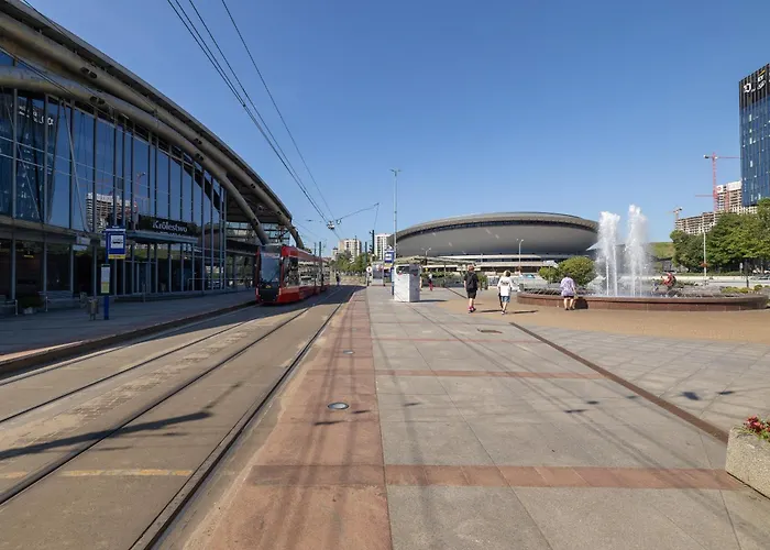 Charming With Parking In By Renters Apartament Katowice